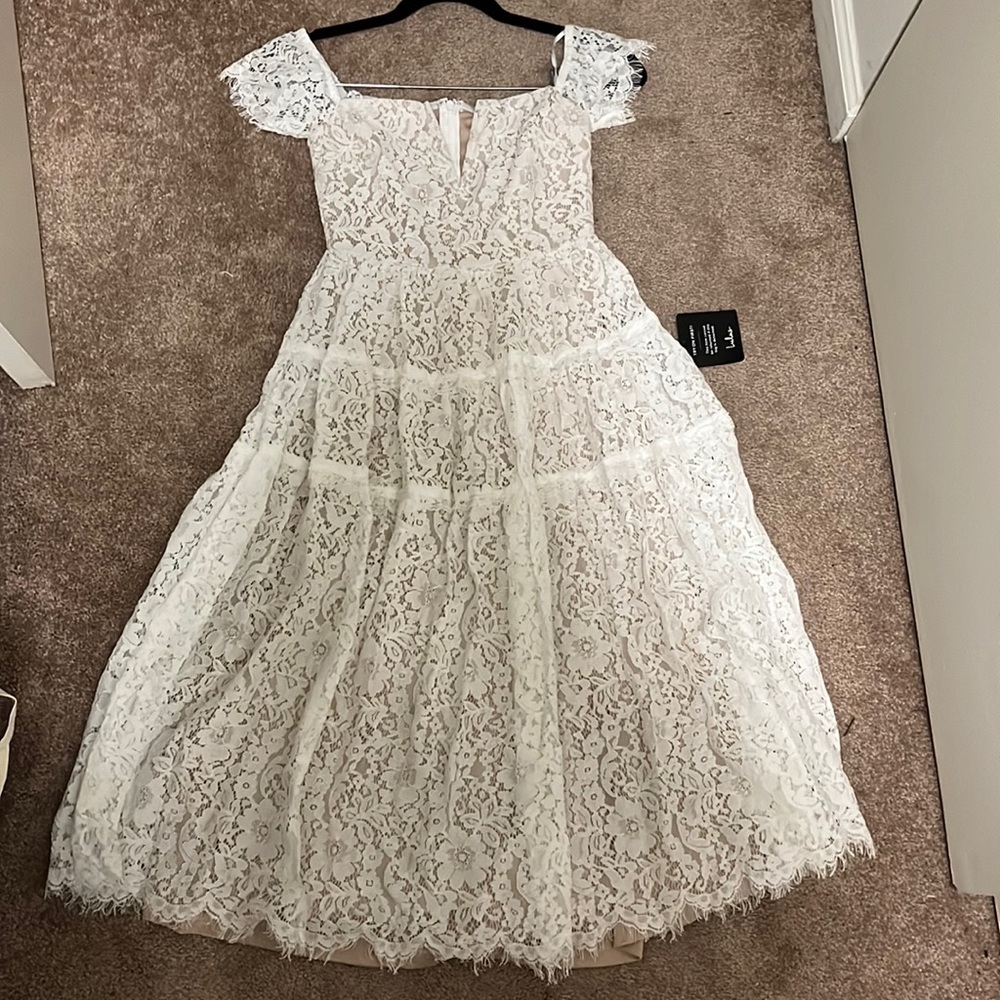 Lace midi dress